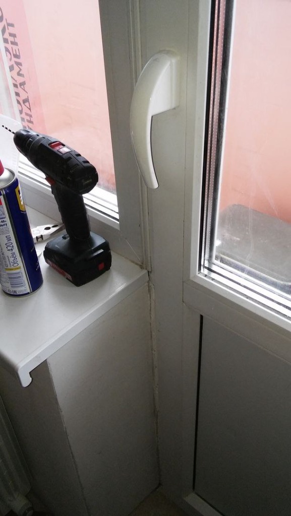 Установка и регулировка фурнитуры балконной двери